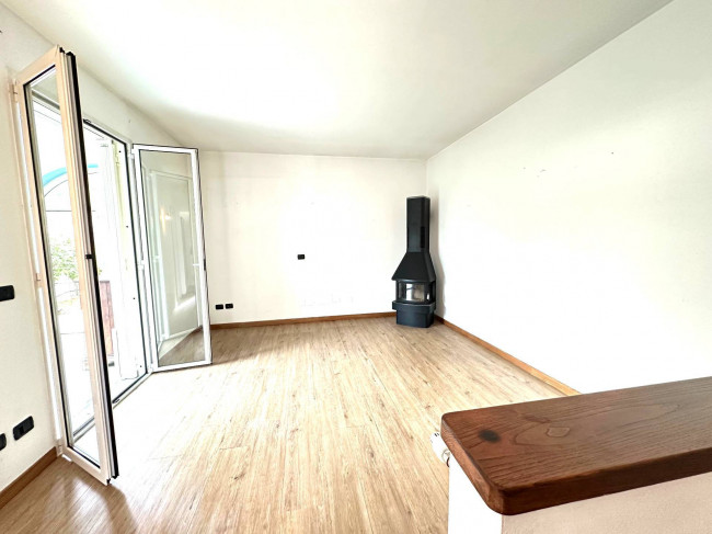 Villa a schiera di testa in vendita a Ortovero