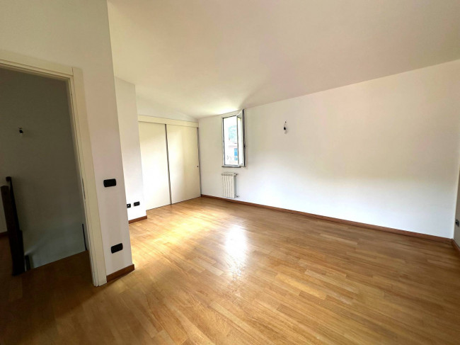 Villa a schiera di testa in vendita a Ortovero