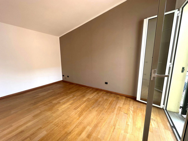 Villa a schiera di testa in vendita a Ortovero