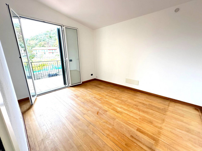 Villa a schiera di testa in vendita a Ortovero