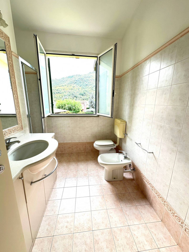 Villa a schiera di testa in vendita a Ortovero