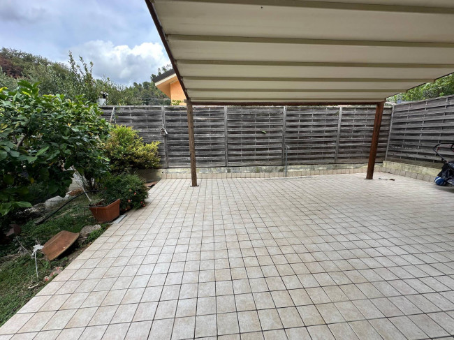 Villa a schiera di testa in vendita a Ortovero