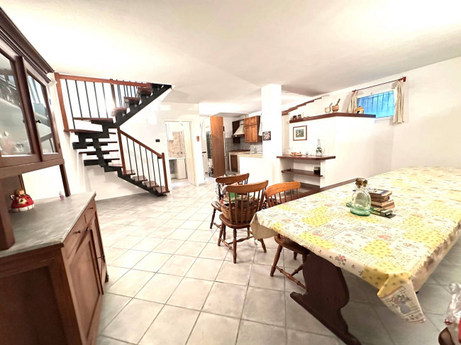 Villa a schiera di testa in vendita a Ortovero