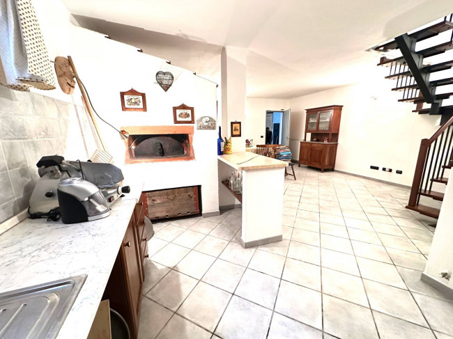 Villa a schiera di testa in vendita a Ortovero