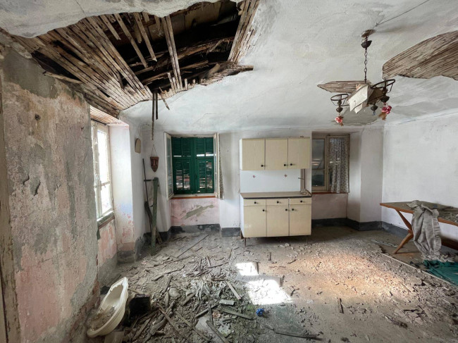 Rustico in vendita a Cosio d'Arroscia