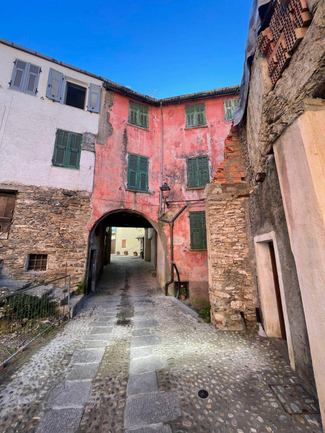 Rustico in vendita a Cosio d'Arroscia