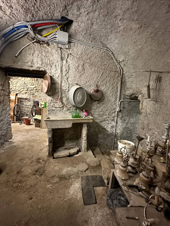 Rustico in vendita a Zuccarello