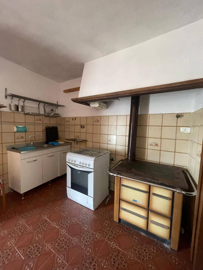 Rustico in vendita a Pieve di Teco