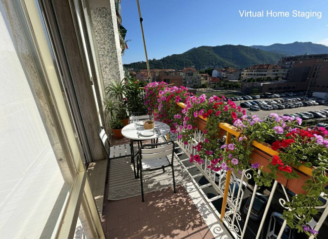 Apartment for sale in Albenga