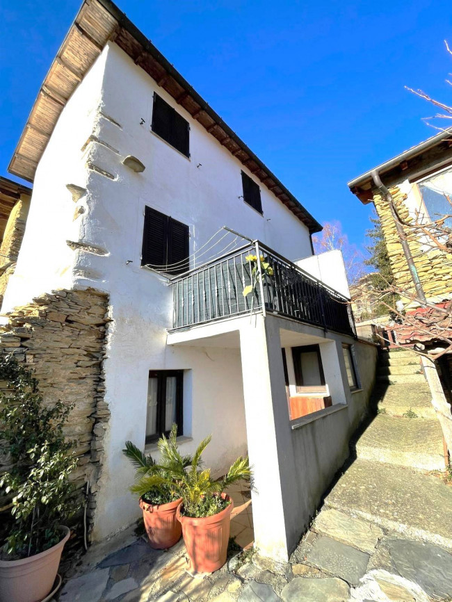 Rustico in vendita a Pieve di Teco