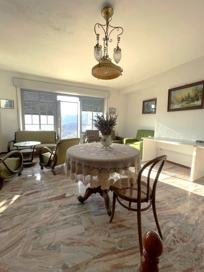 Rustico in vendita a Pieve di Teco