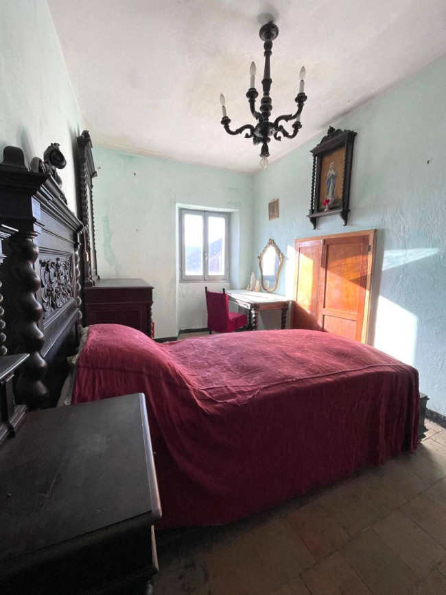 Rustico in vendita a Pieve di Teco