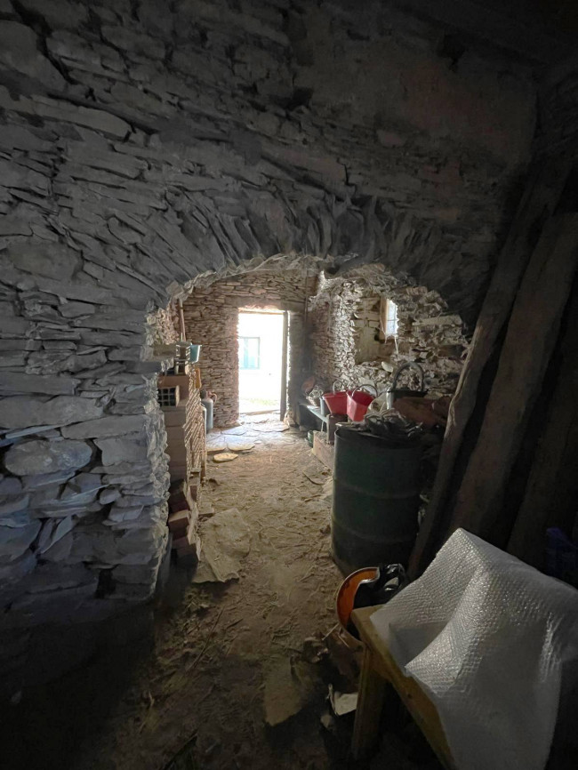 Rustico in vendita a Pieve di Teco