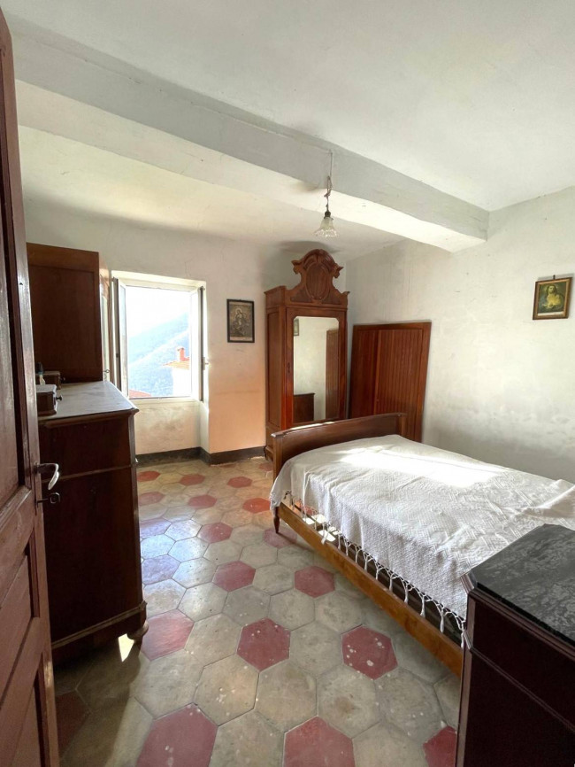 Rustico in vendita a Pieve di Teco