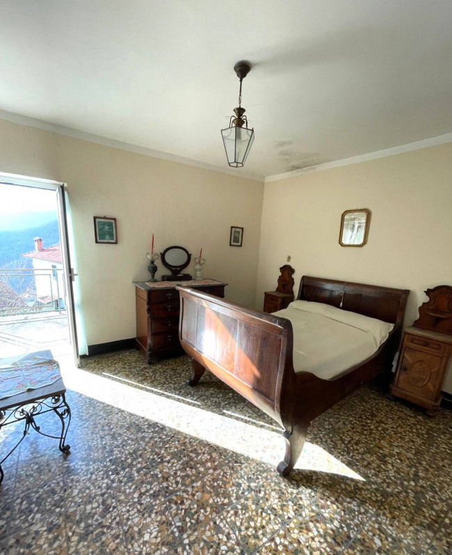 Rustico in vendita a Pieve di Teco