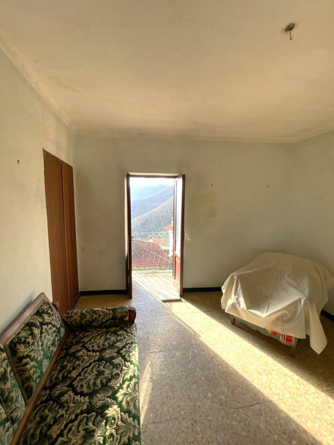 Rustico in vendita a Pieve di Teco