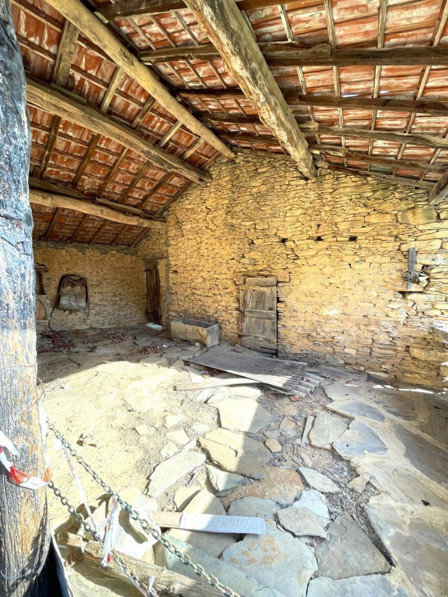 Rustico in vendita a Pieve di Teco