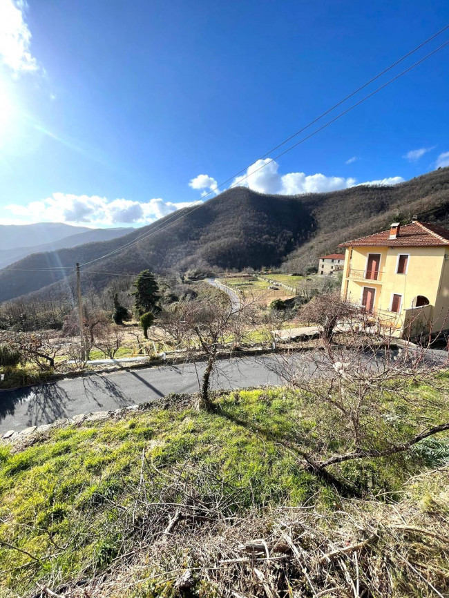 Rustico in vendita a Pieve di Teco