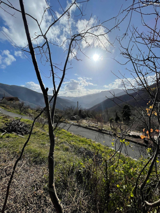Rustico in vendita a Pieve di Teco