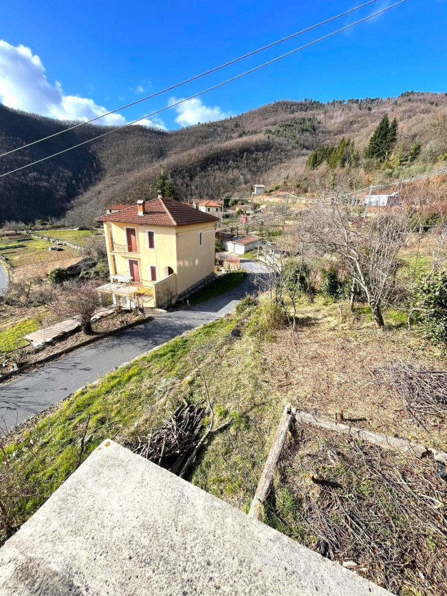 Rustico in vendita a Pieve di Teco
