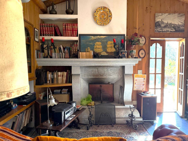 Villa in vendita a Pieve di Teco