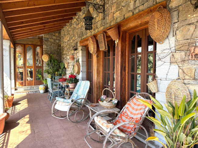 Villa in vendita a Pieve di Teco