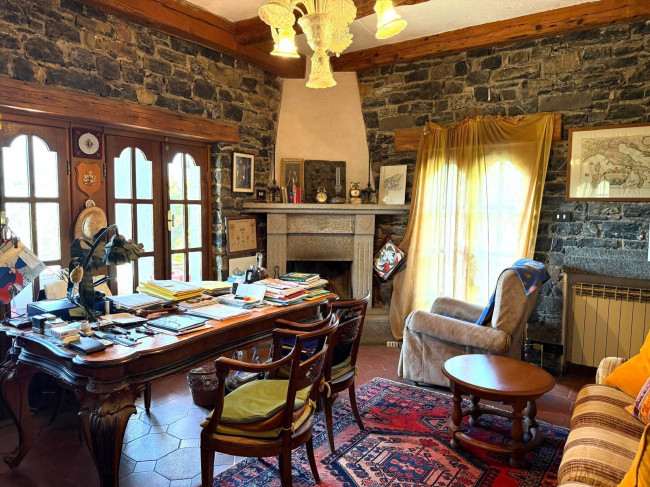 Villa in vendita a Pieve di Teco