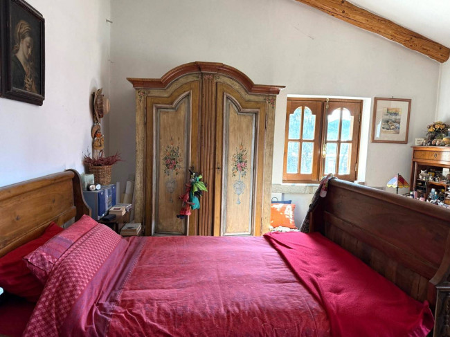 Villa in vendita a Pieve di Teco