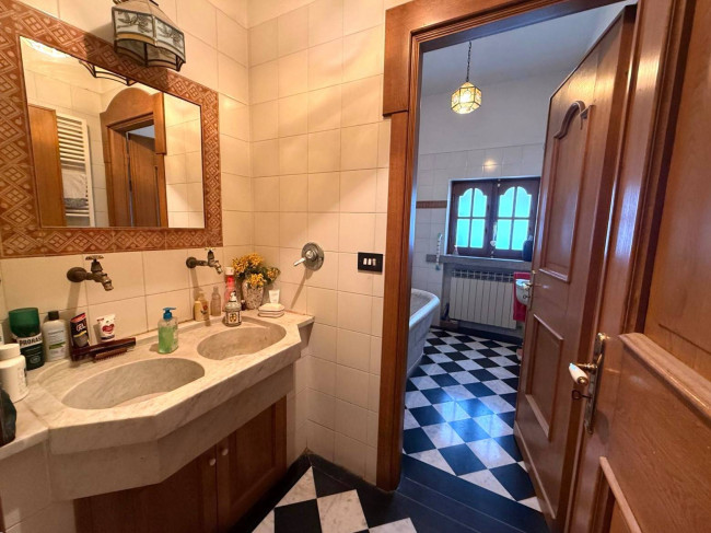 Villa in vendita a Pieve di Teco