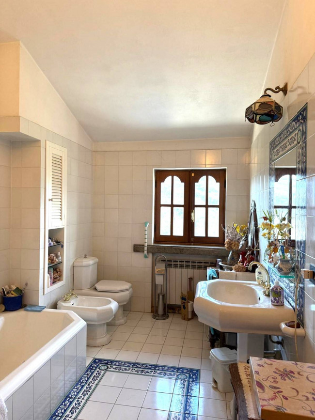 Villa in vendita a Pieve di Teco