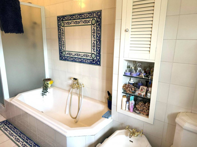 Villa in vendita a Pieve di Teco