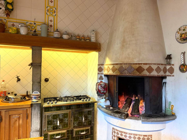 Villa in vendita a Pieve di Teco