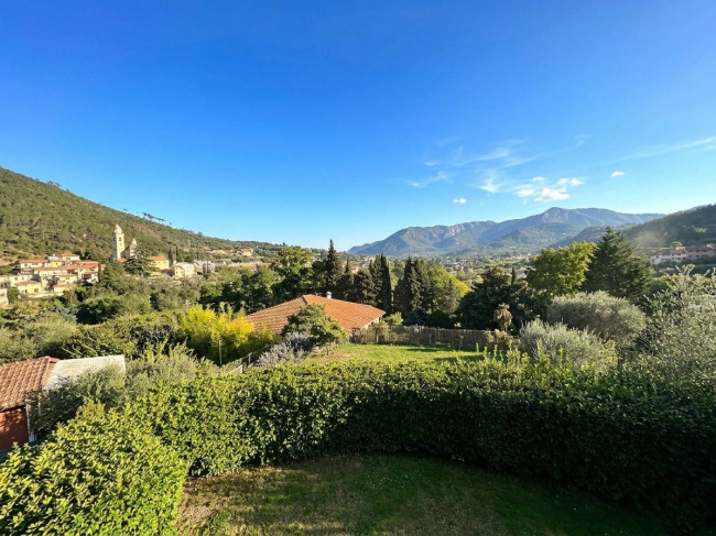 Villa in vendita a Garlenda