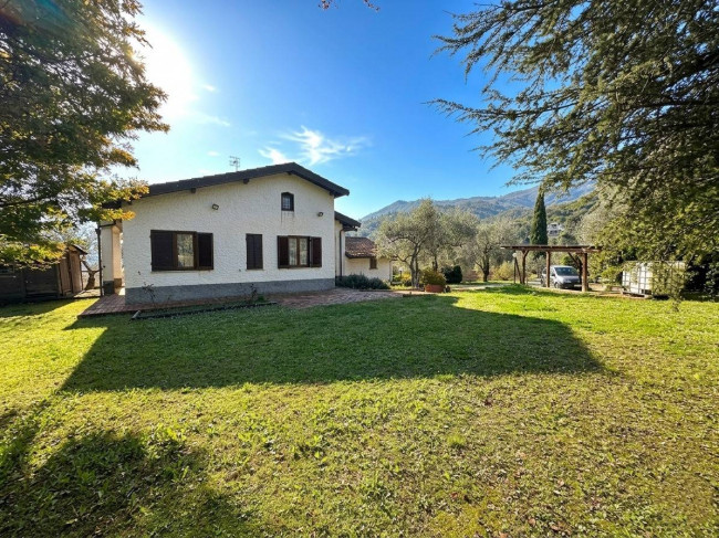 Villa in vendita a Garlenda