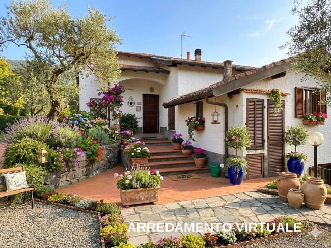 Villa in vendita a Garlenda