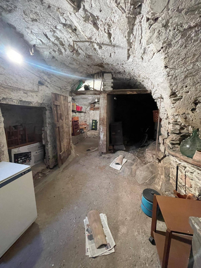 Rustico in vendita a Lucinasco