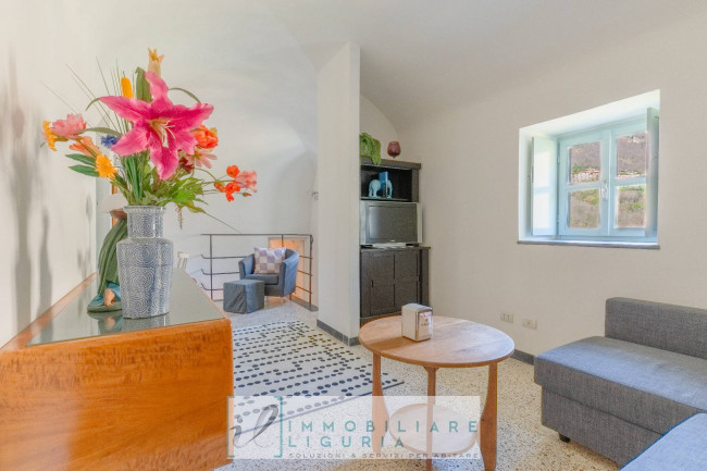 Appartamento in vendita a Castelbianco