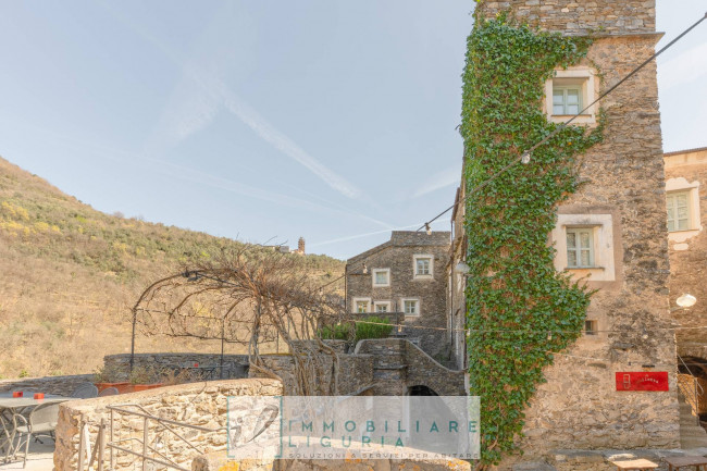 Appartamento in vendita a Castelbianco