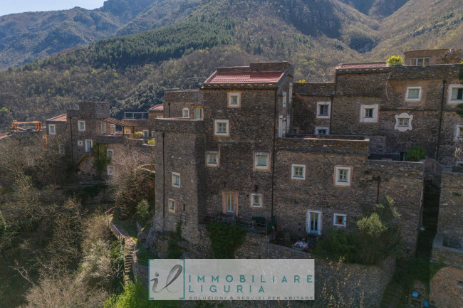 Appartamento in vendita a Castelbianco