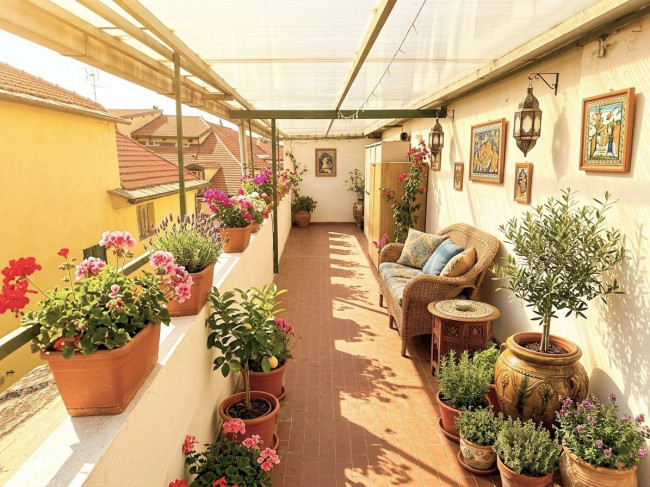  zu verkauf in Albenga