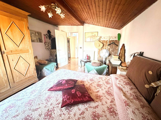  zu verkauf in Albenga