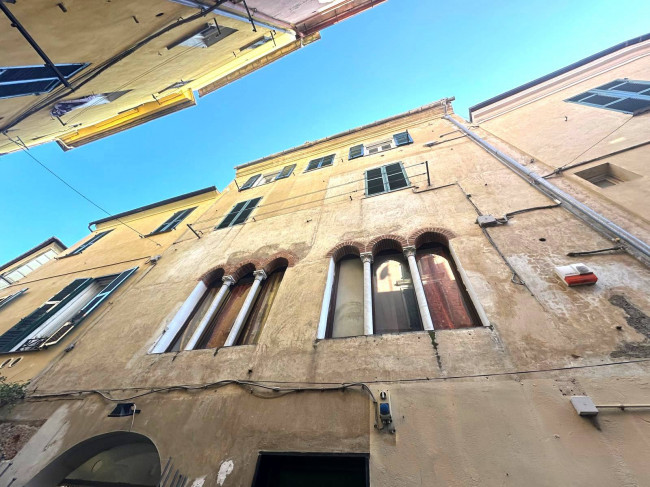  zu verkauf in Albenga