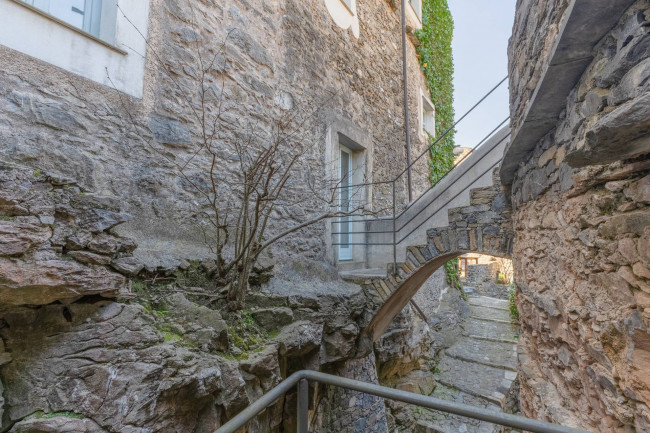 Appartamento in vendita a Castelbianco