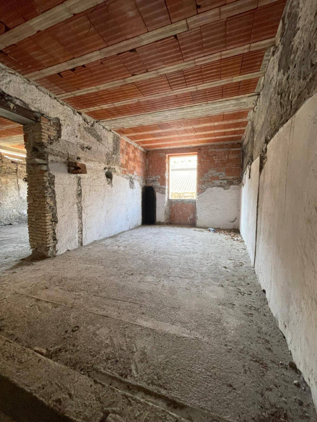 Rustico in vendita a Pieve di Teco