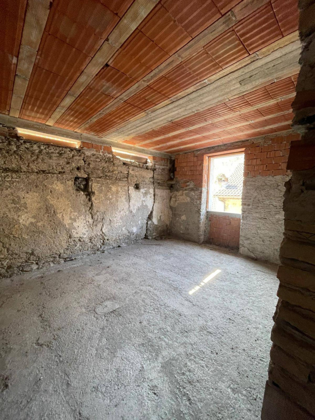 Rustico in vendita a Pieve di Teco