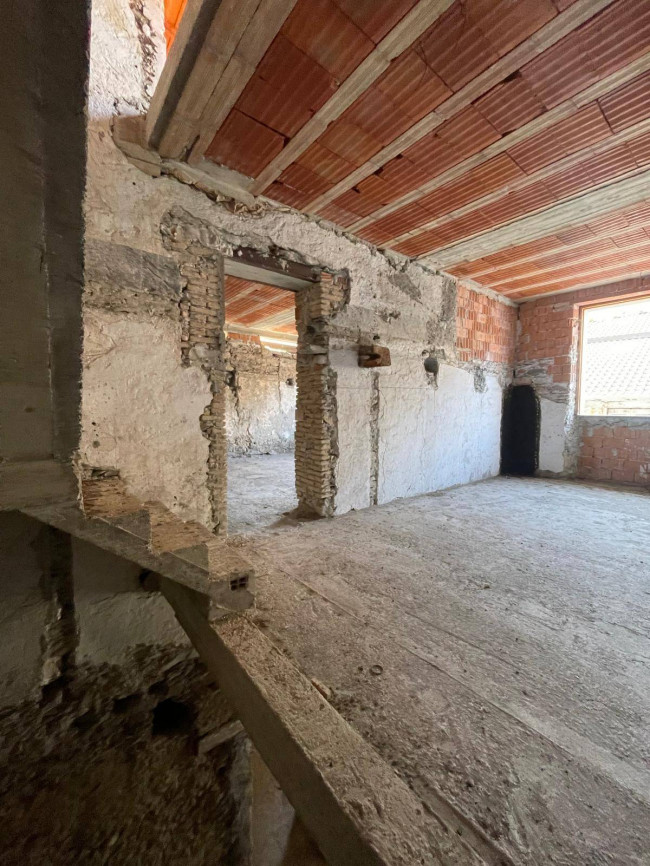 Rustico in vendita a Pieve di Teco