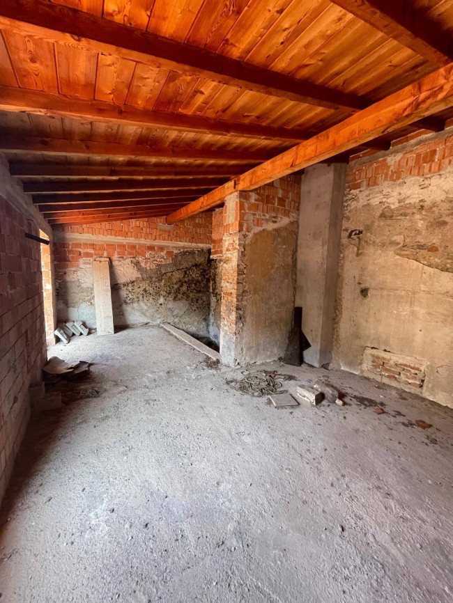 Rustico in vendita a Pieve di Teco