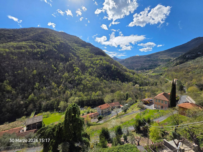 Rustico in vendita a Nasino