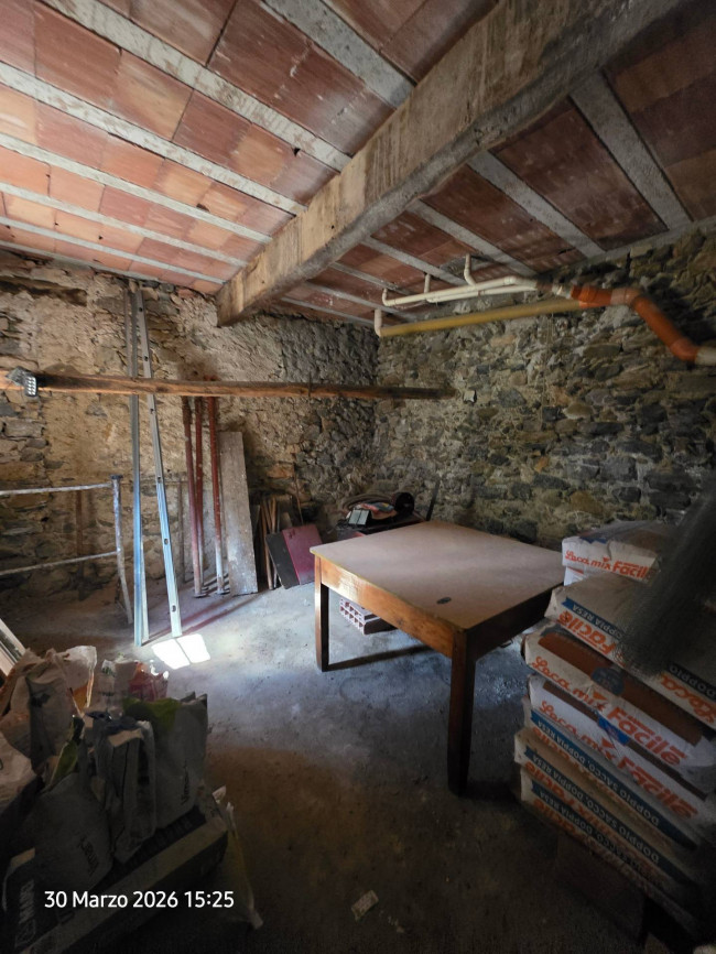 Rustico in vendita a Nasino