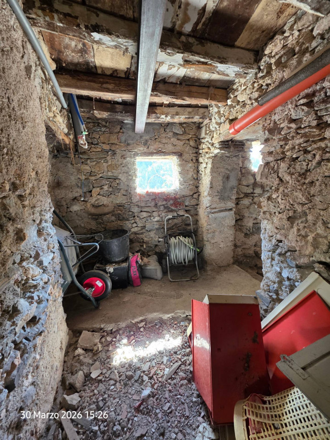 Rustico in vendita a Nasino